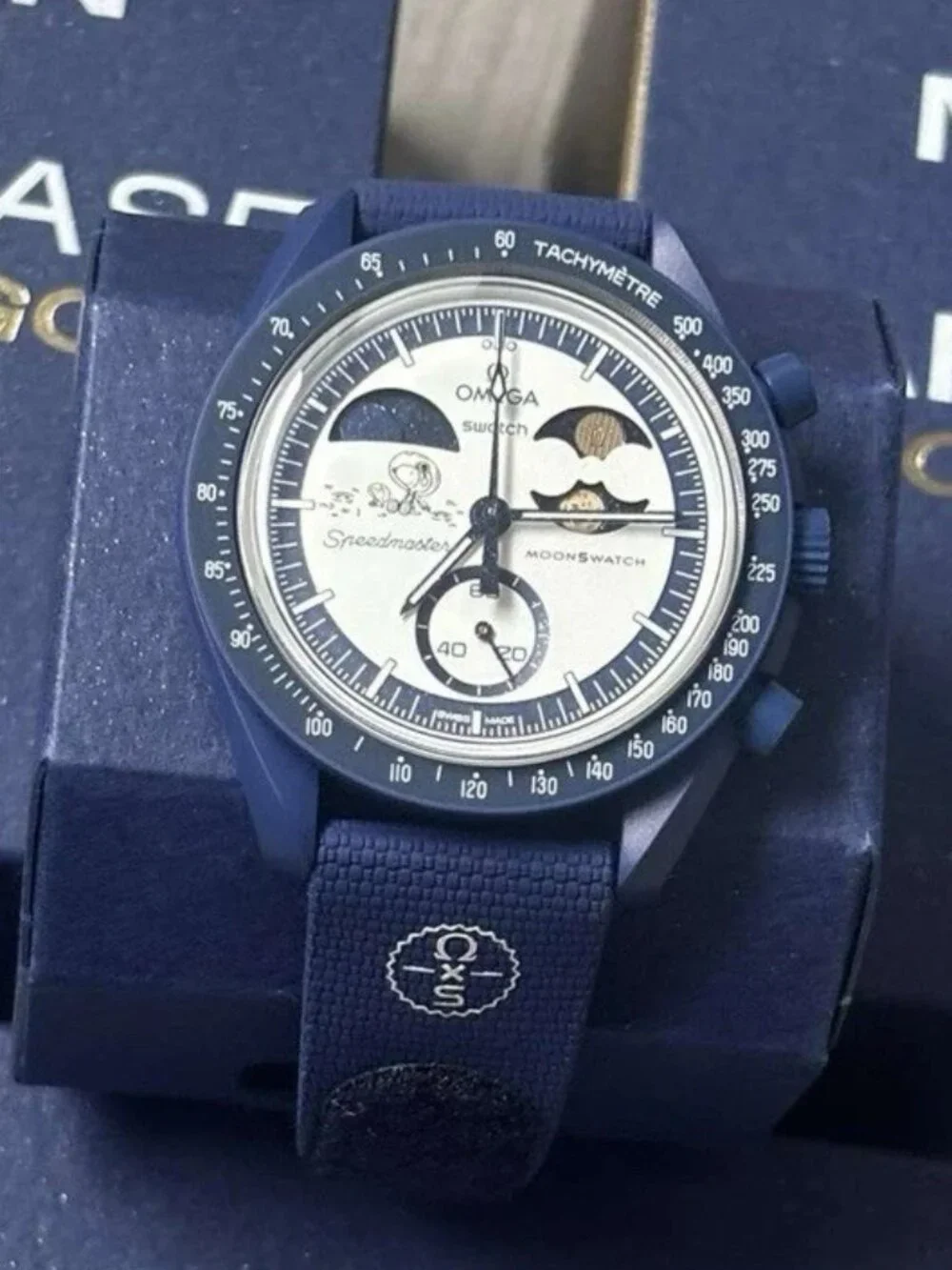 Omega x Swatch Mission to EarthPhase Moonshine Gold Snoopy Blue